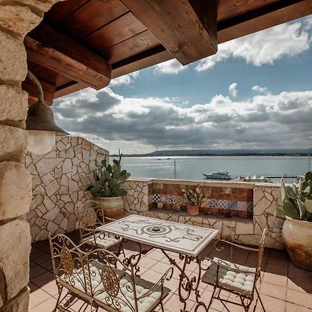 Palazzo Giunta - Porta Marina Ortigia Bed and Breakfast Συρακούσες Εξωτερικό φωτογραφία