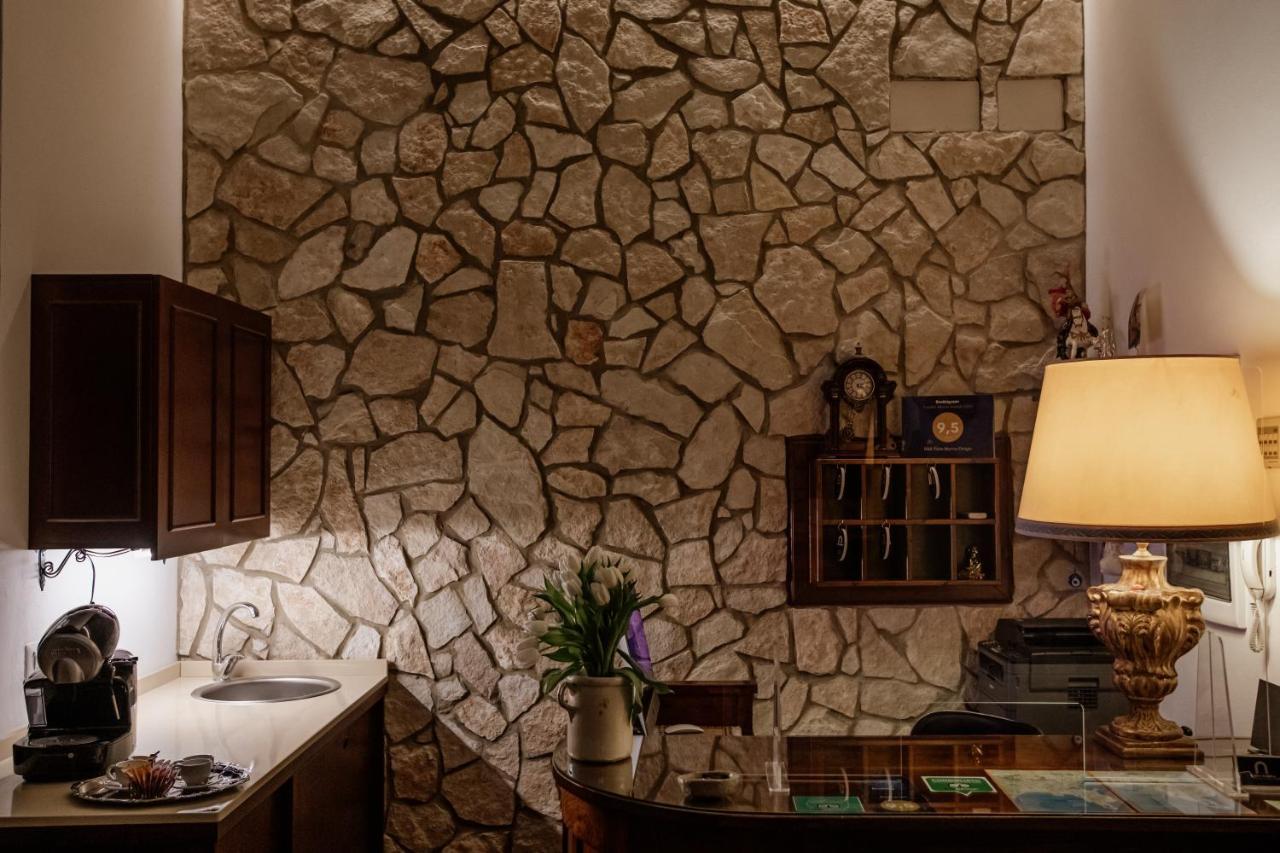 Palazzo Giunta - Porta Marina Ortigia Bed and Breakfast Συρακούσες Εξωτερικό φωτογραφία