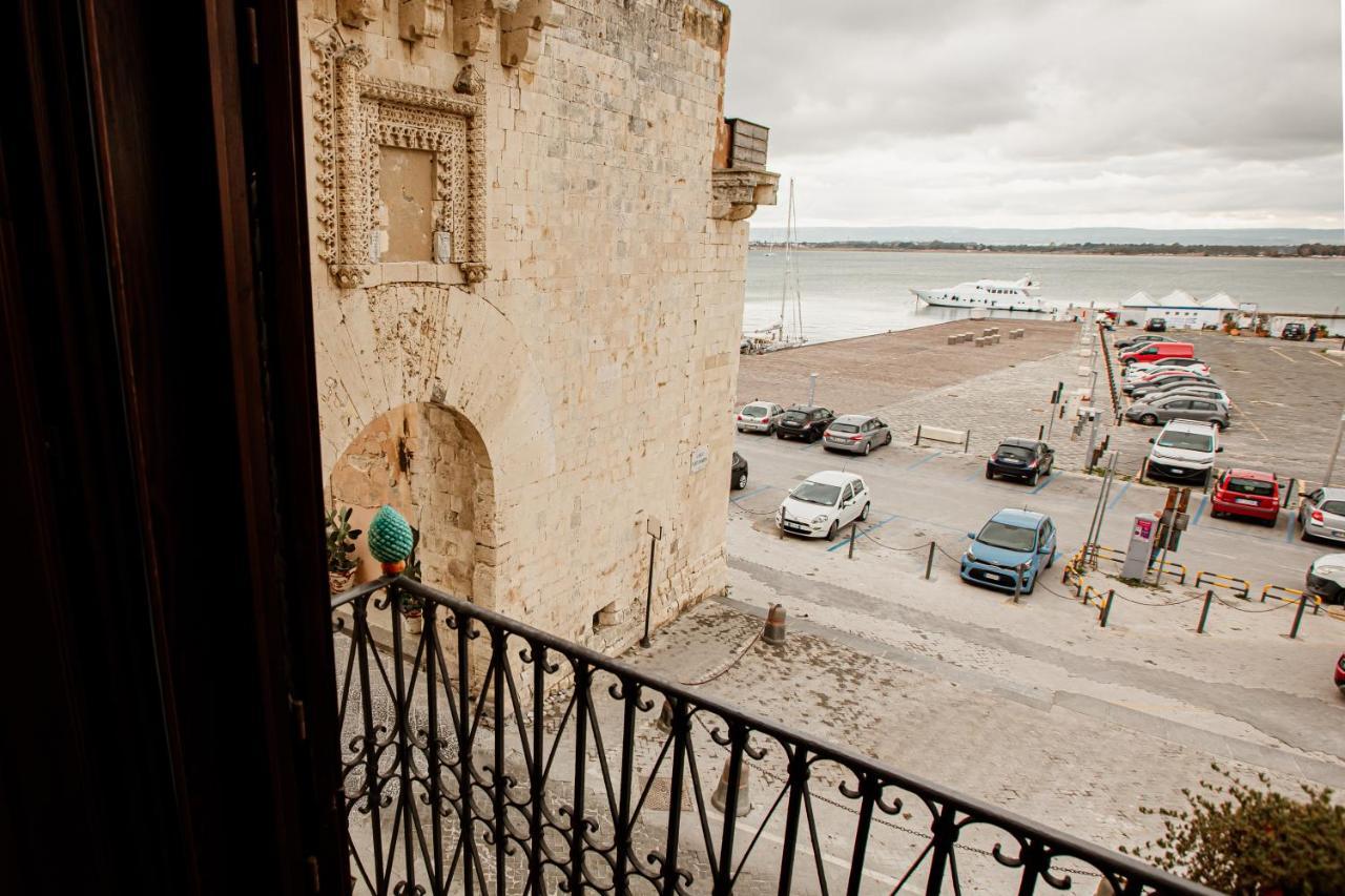 Palazzo Giunta - Porta Marina Ortigia Bed and Breakfast Συρακούσες Εξωτερικό φωτογραφία