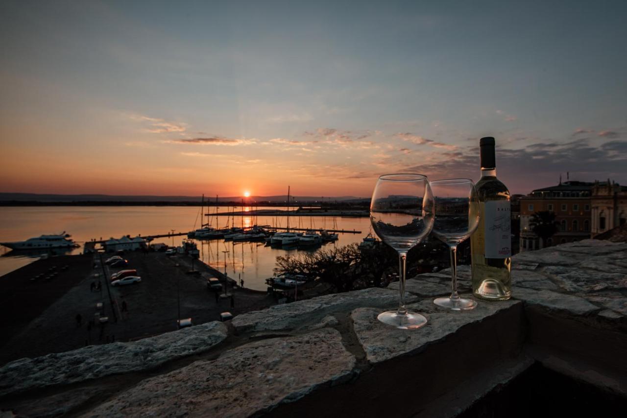Palazzo Giunta - Porta Marina Ortigia Bed and Breakfast Συρακούσες Εξωτερικό φωτογραφία