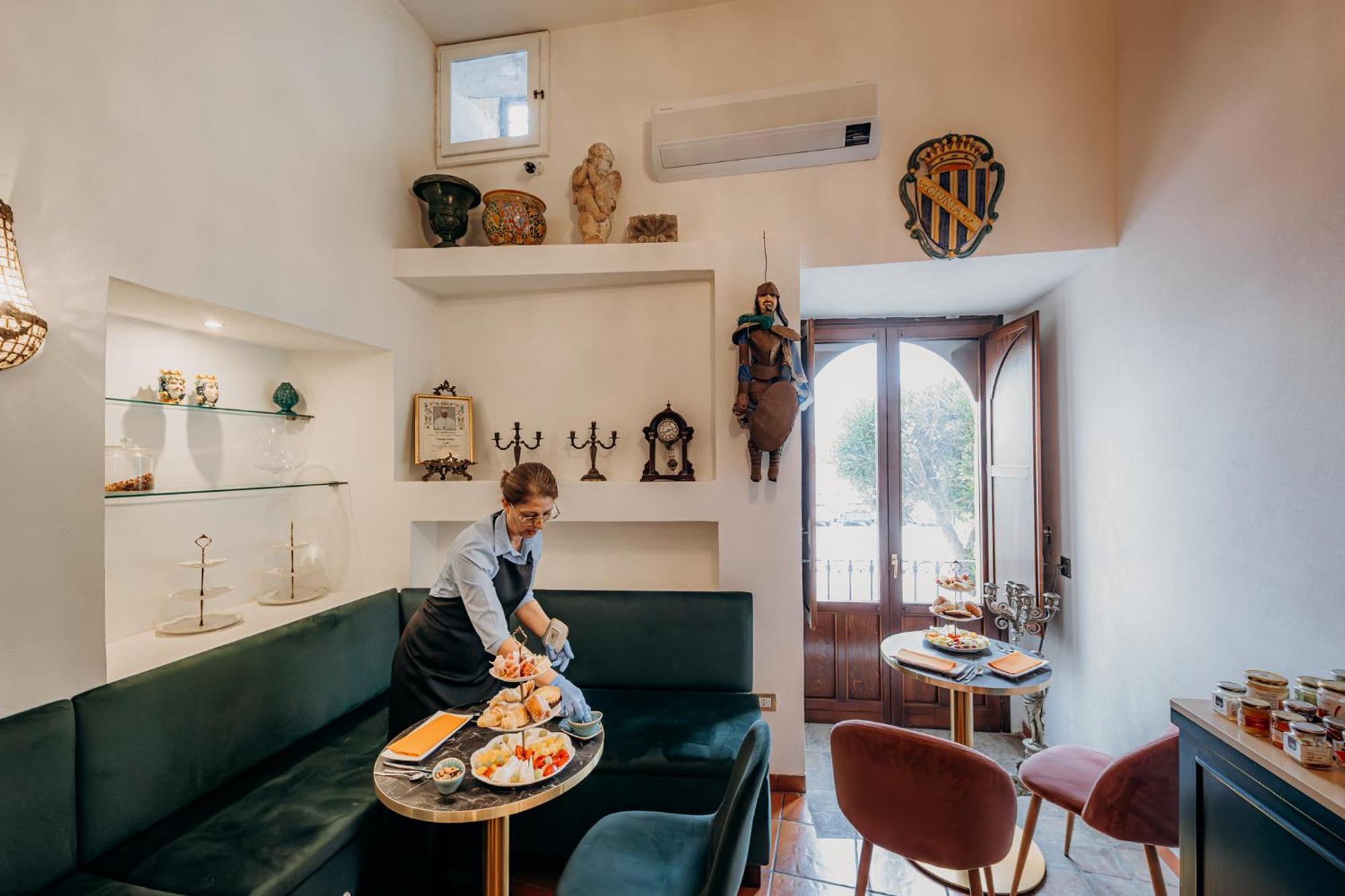 Palazzo Giunta - Porta Marina Ortigia Bed and Breakfast Συρακούσες Εξωτερικό φωτογραφία