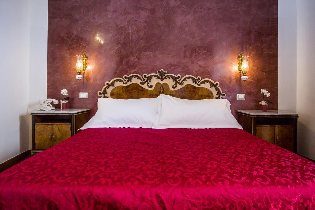 Palazzo Giunta - Porta Marina Ortigia Bed and Breakfast Συρακούσες Εξωτερικό φωτογραφία