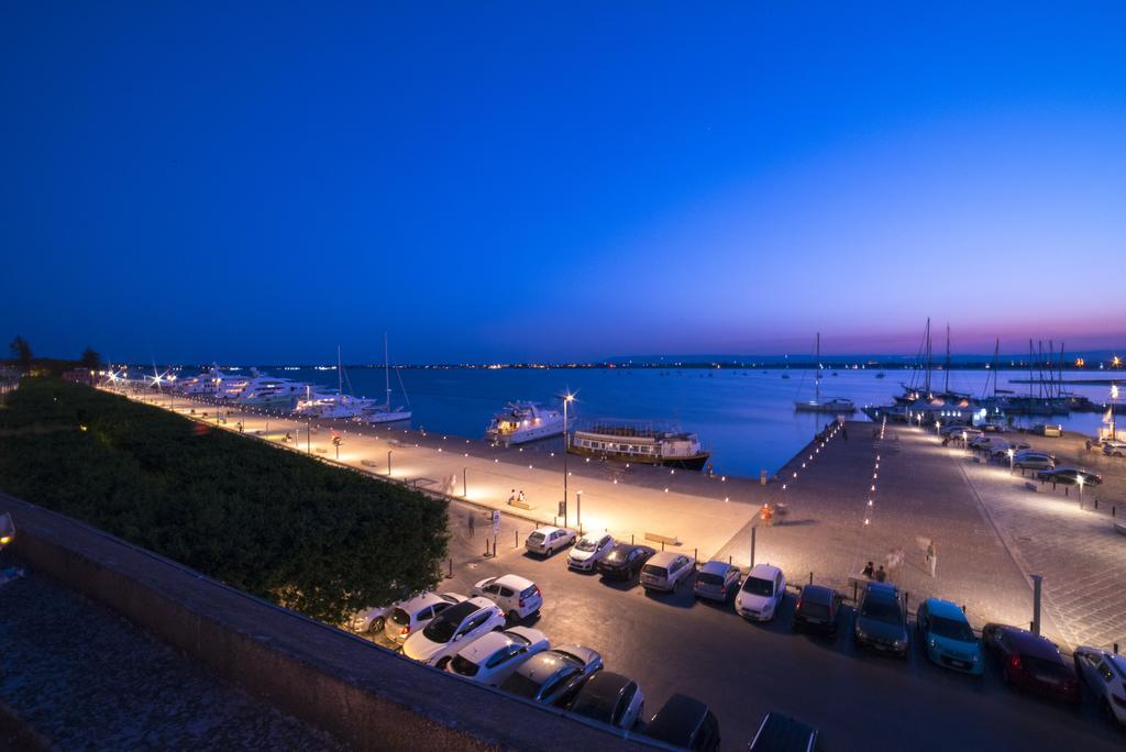 Palazzo Giunta - Porta Marina Ortigia Bed and Breakfast Συρακούσες Εξωτερικό φωτογραφία